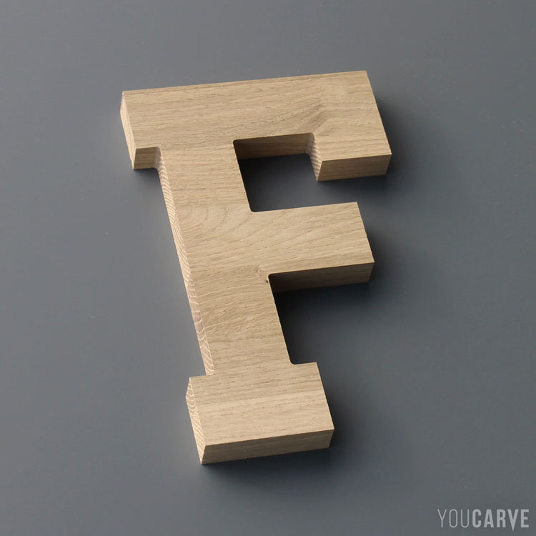 Lettre F en bois (chêne lamellé-collé ép. 19 mm)